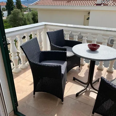 Appartamento Valic - Mit Meerblick Donji Okrug (Ciovo)