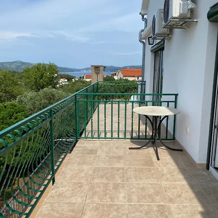 Valic - Mit Meerblick Apartman *