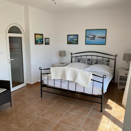 Valic - Mit Meerblick Apartman Donji Okrug (Ciovo)
