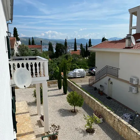 Apartman Valic - Mit Meerblick Donji Okrug (Ciovo)