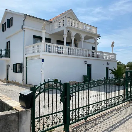Valic - Mit Meerblick Donji Okrug (Ciovo)